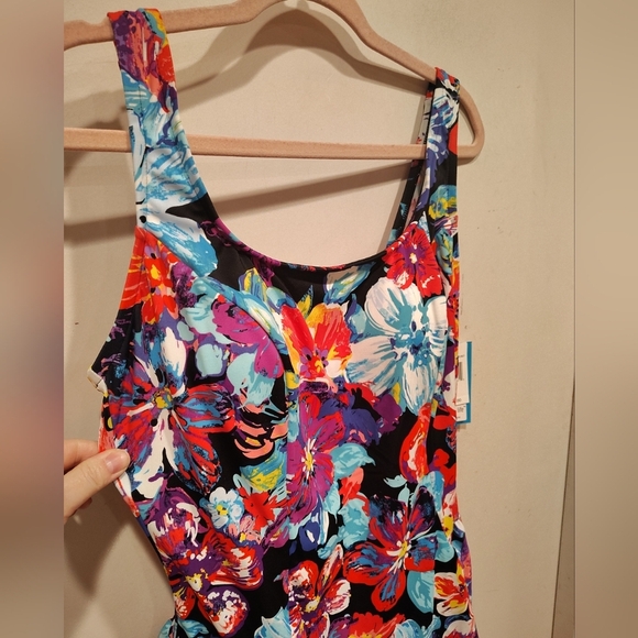 Azul NWT Women's Multicolor Floral Modest One Piece Swimsuit Sz 16W-Vacation - Picture 2 of 9